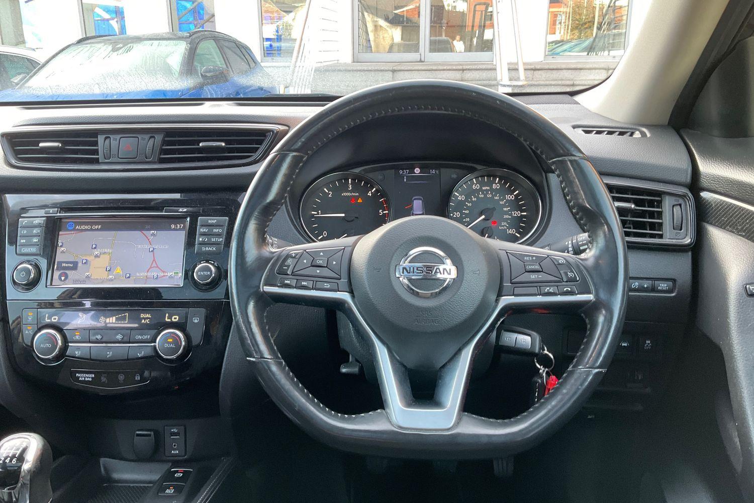 Nissan X-TRAIL Photo 11