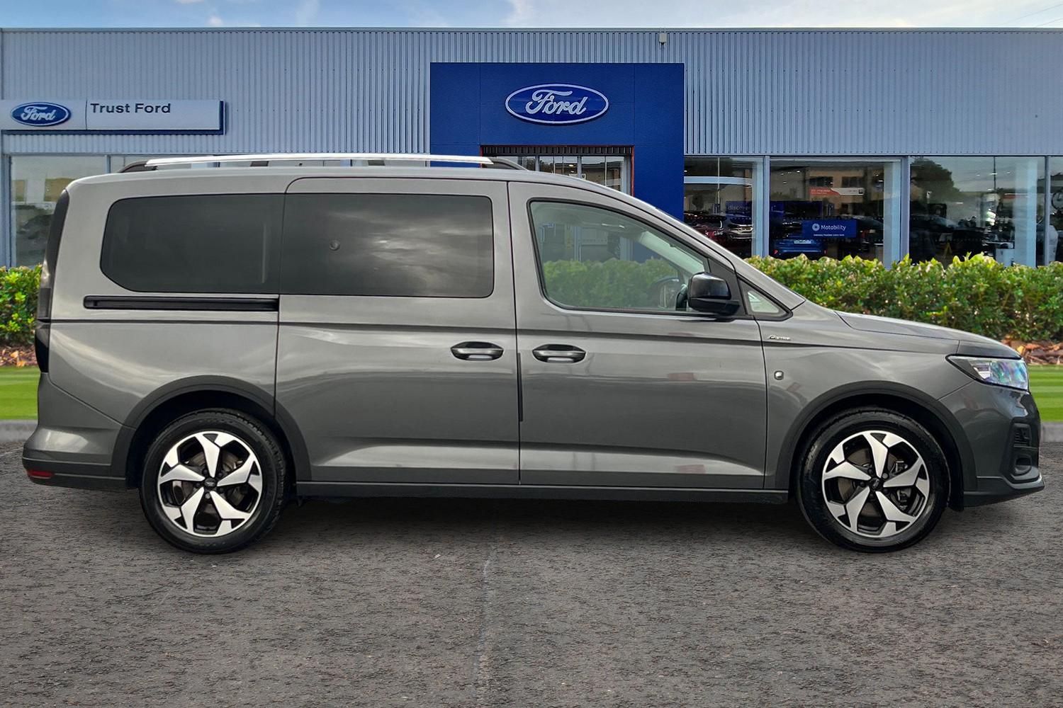 Ford TOURNEO CONNECT Photo 2