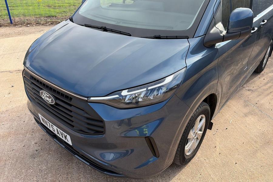 Ford Transit Custom Photo autoimg-3deadf4a13ff6c1f7ba0247fae2809e444f395dc.jpg