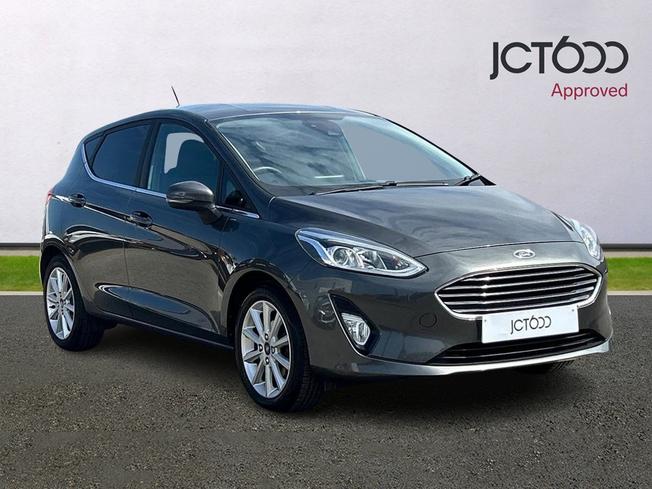 FORD Fiesta Photo 1