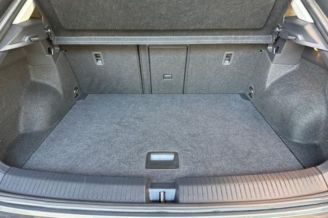 VOLKSWAGEN T-Roc Photo 12