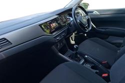 VOLKSWAGEN Polo Photo 2