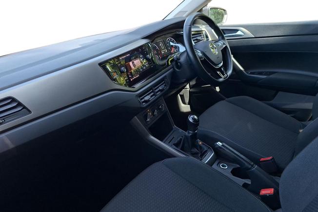 VOLKSWAGEN Polo Photo 2