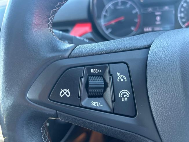 VAUXHALL Corsa Photo 16