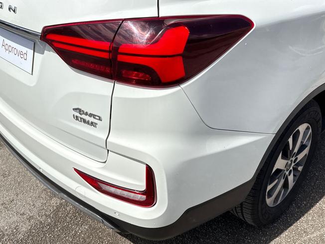 SSANGYONG Rexton Photo 18