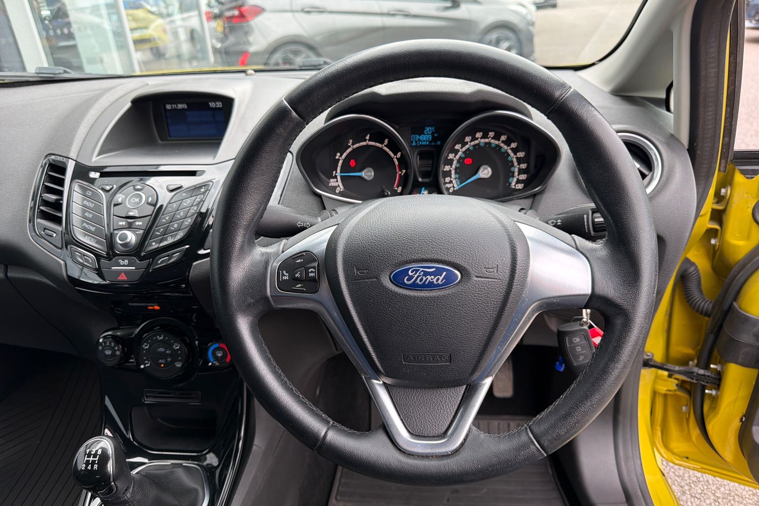 Ford FIESTA Photo 11