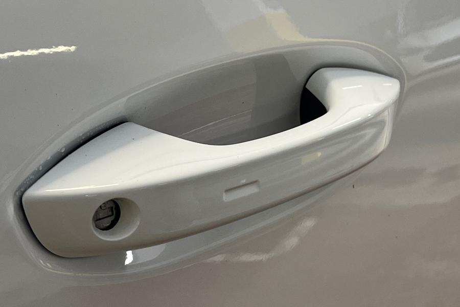 Ford Explorer Photo autoimg-3e04cdf5d0a8a648f6a30099210e87a800449461.jpg