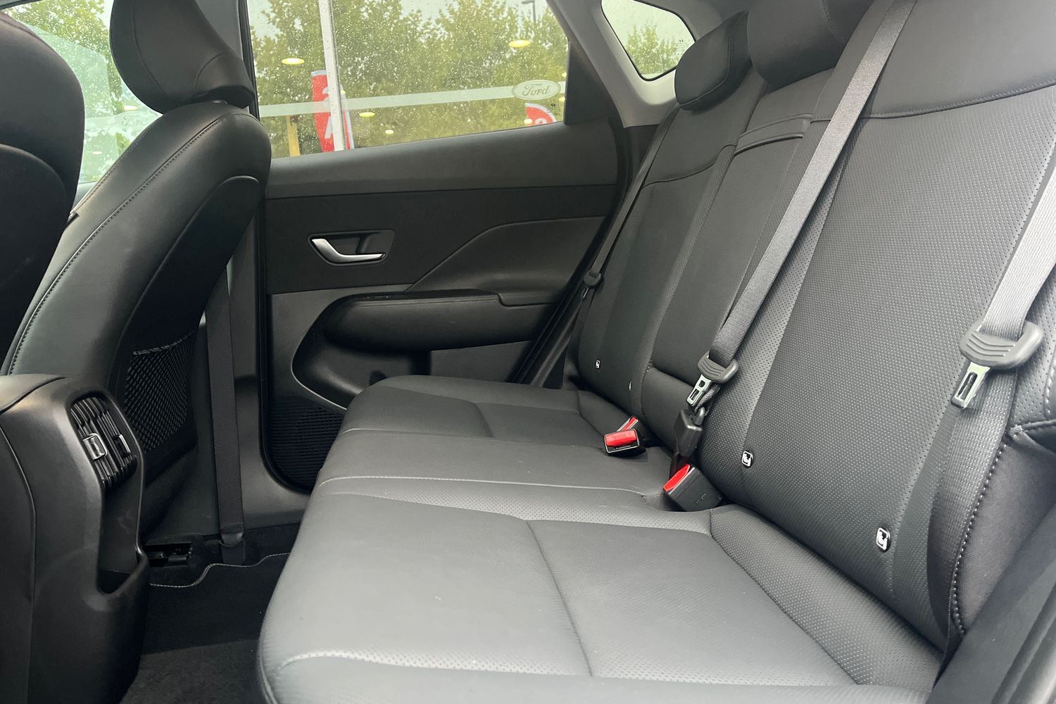 Hyundai KONA Photo 19