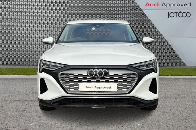 Audi Q8 Photo 8