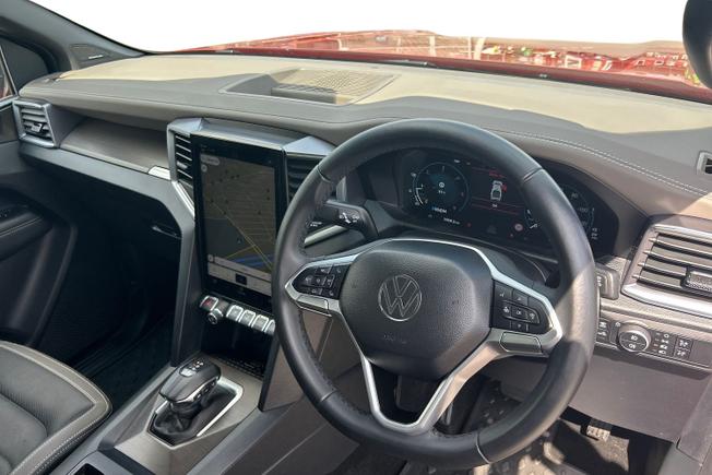 VOLKSWAGEN Amarok Photo 10