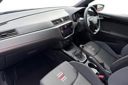 SEAT Arona Photo 2