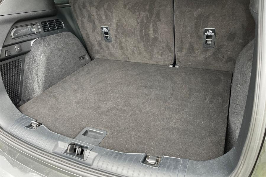 Ford Kuga Photo autoimg-3e174d6fd2645bed76938ce620c9f47050b1f2e1.jpg