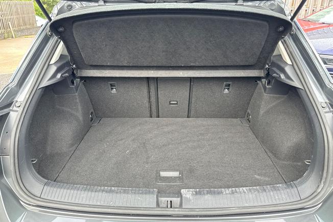 VOLKSWAGEN T-Roc Photo 12