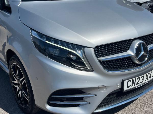 Mercedes-Benz V Class Photo autoimg-3e180ca7abefc992a9708d7cf84f22b2d687f977.jpg