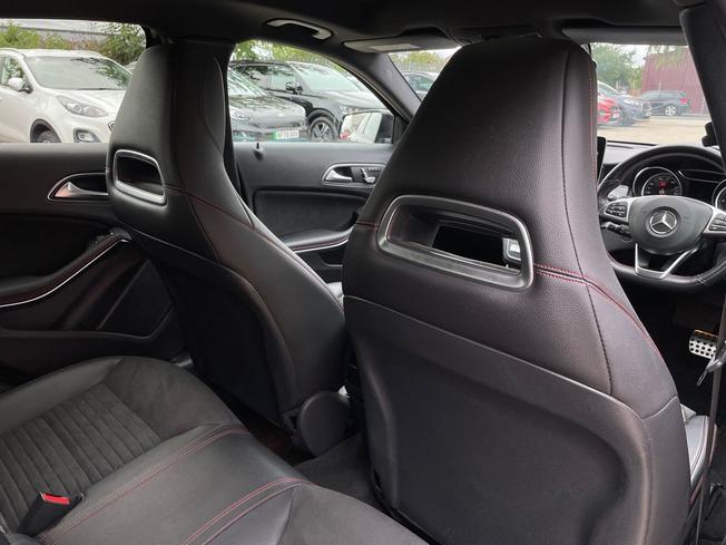 MERCEDES-BENZ GLA Photo 31