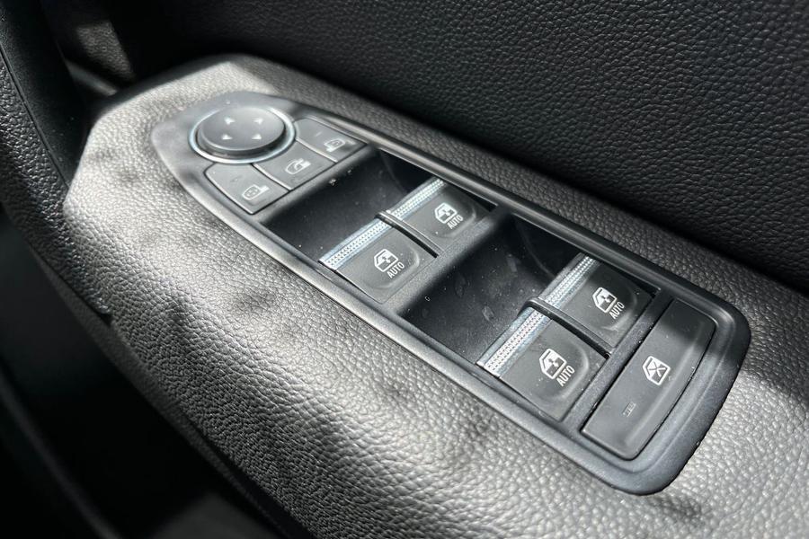 Renault Captur Photo autoimg-3e203fec7a247bbb134d466f109d0e12c5cec3e0.jpg