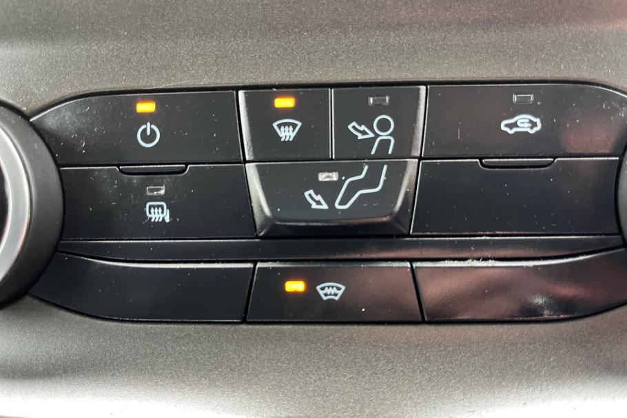 Used FORD TRANSIT HN71OMK 32