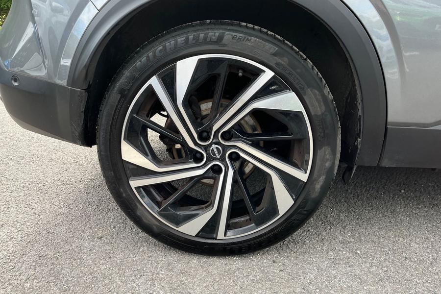 Nissan Qashqai Photo autoimg-3e2199de011c633a10c1eb8d049fa09575ec2cc6.jpg