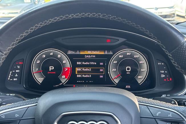 AUDI Sq7 Photo 37