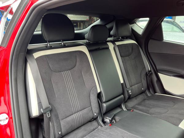Kia EV6 Photo autoimg-3e2690a1481e93abc8a947ca7e1738011f87bef4.jpg
