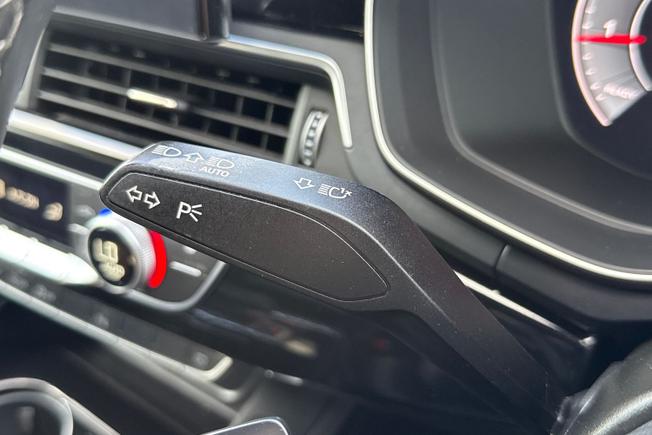 AUDI A4 Photo 37