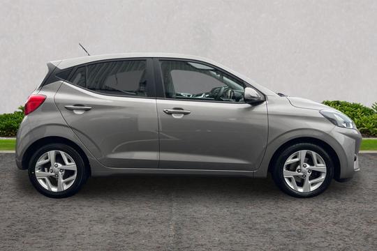 Hyundai i10 Photo autoimg-3e26f2afb5787c4ec2a60bf57f99e717323e01c1.jpg