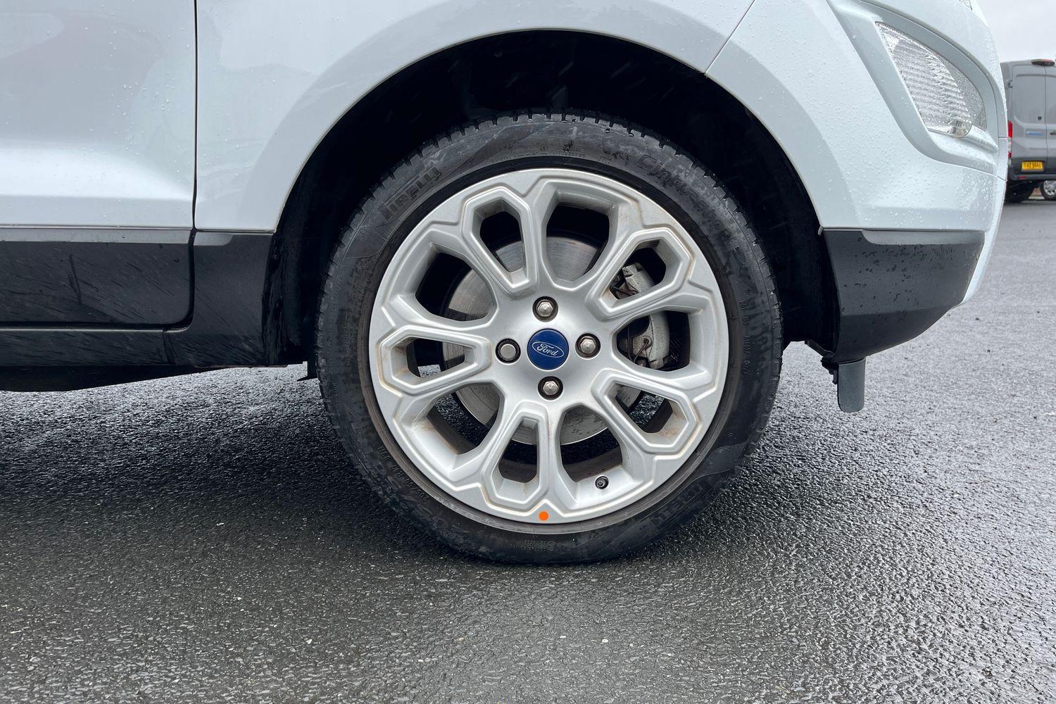 Ford ECOSPORT Photo 7