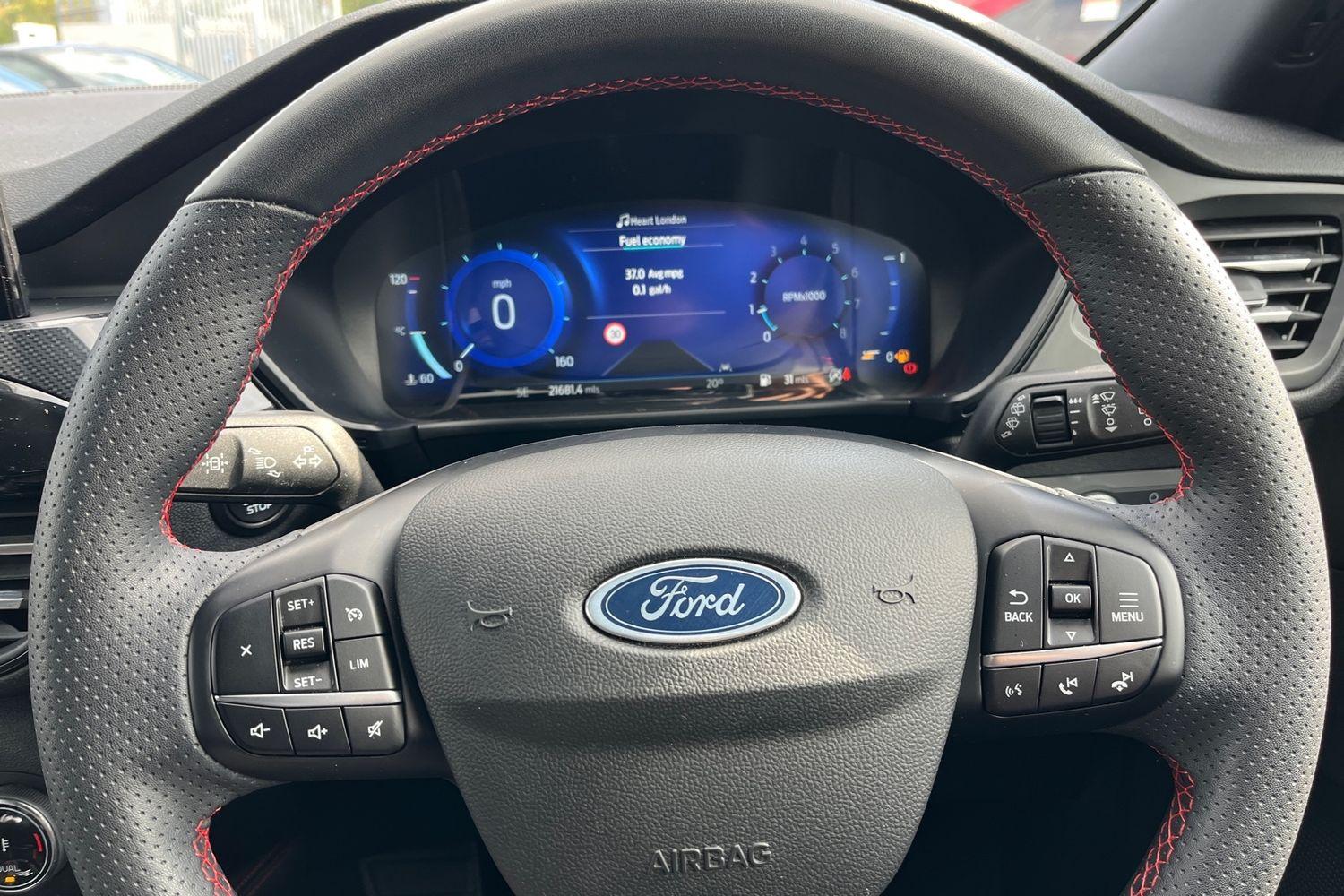 Ford KUGA Photo 11