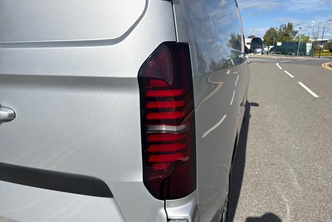 Volkswagen Transporter Photo 18