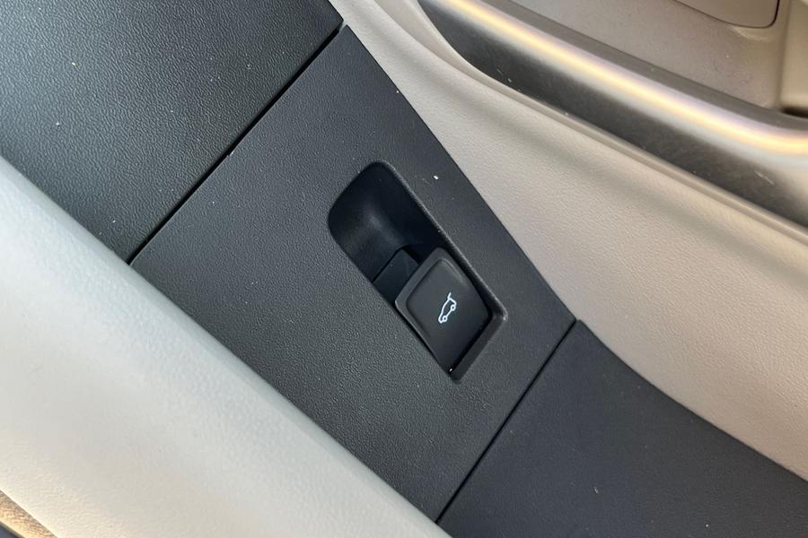 Ford Explorer Photo autoimg-3e2e334a9fdfb8e46c1047f5d3dc635bebe5edf4.jpg
