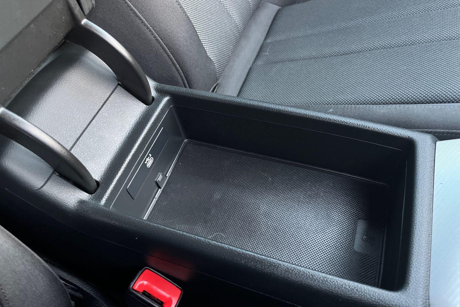 Audi A4 Photo 34