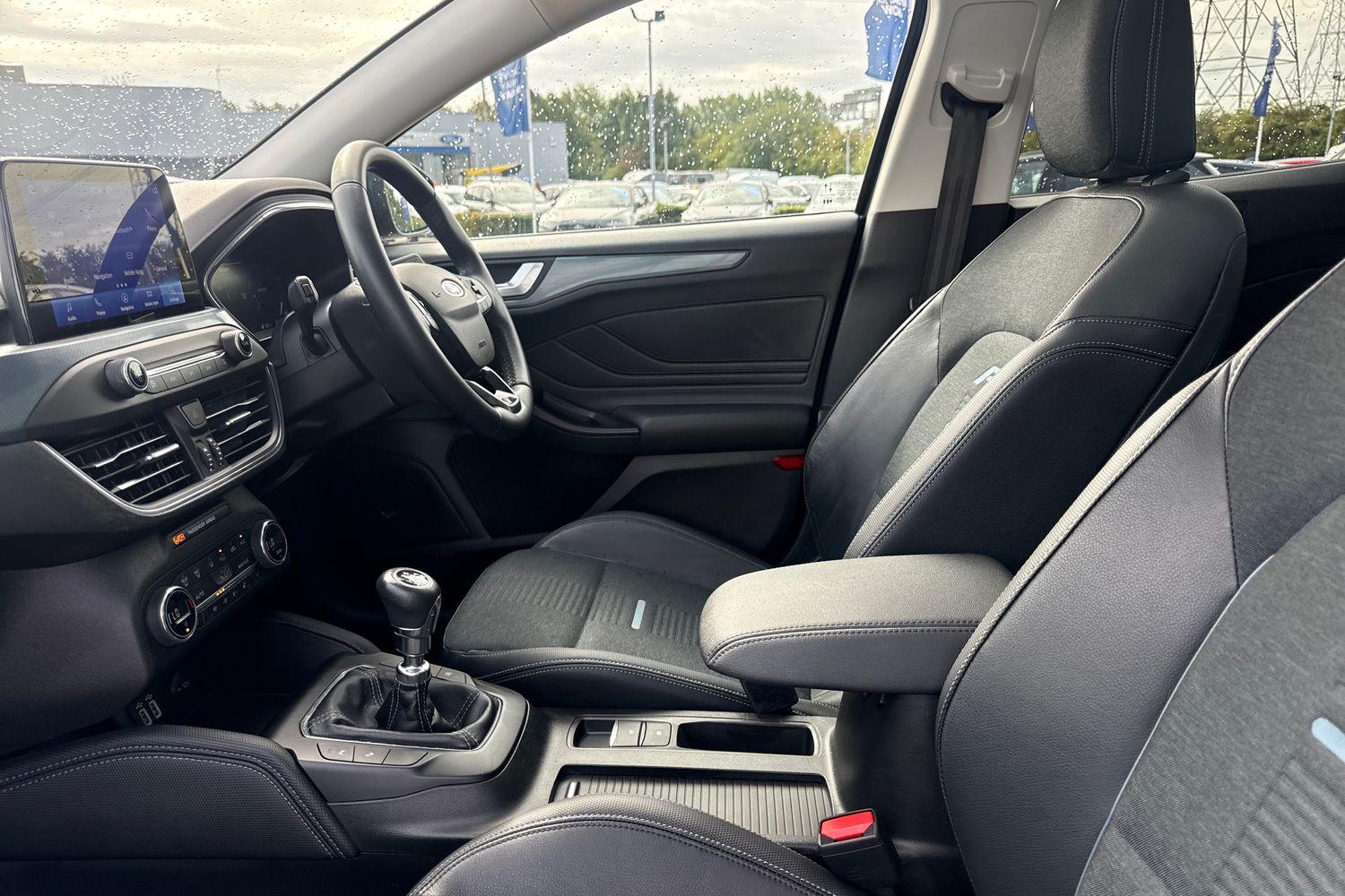 Ford FOCUS Photo 18