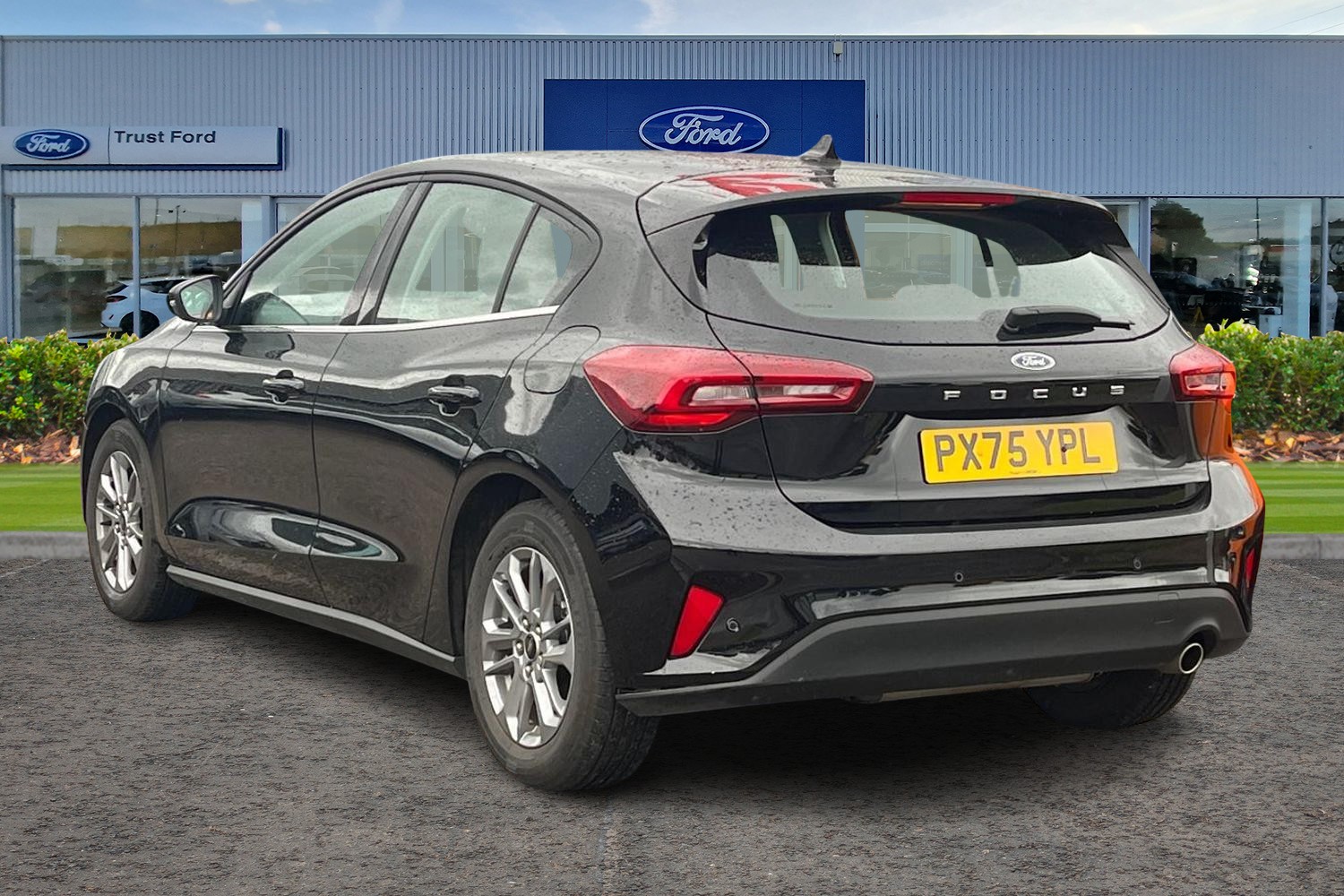 Ford Focus Photo 1
