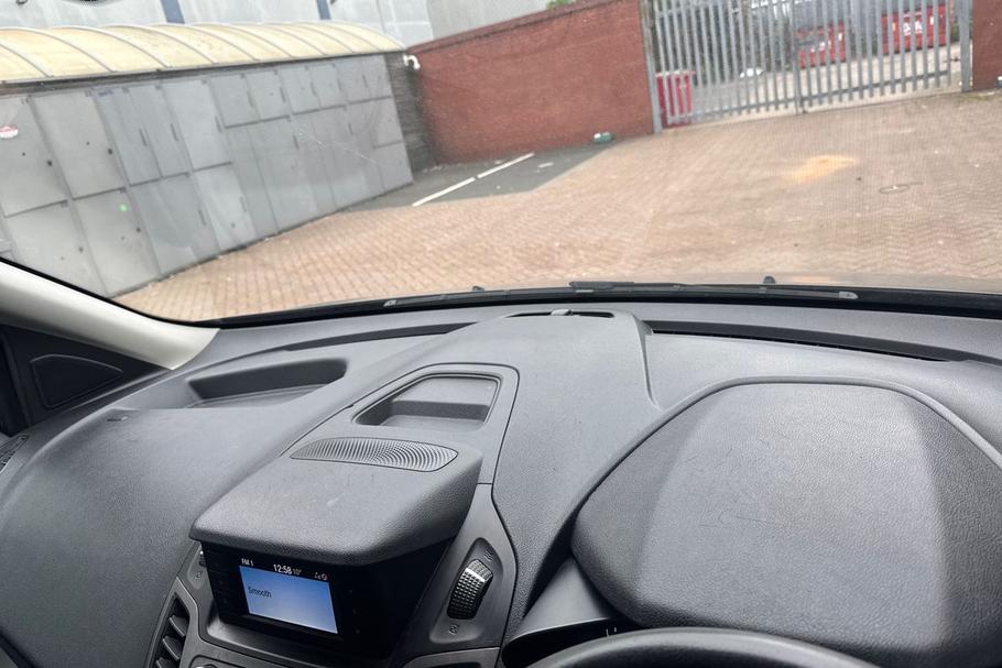 Used FORD TRANSIT CONNECT BN22NXW 36