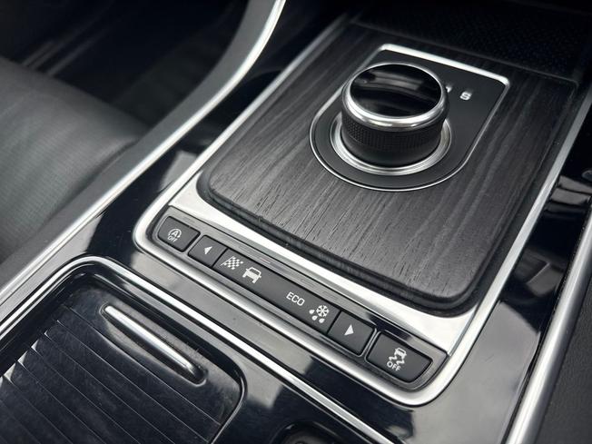 JAGUAR XF Photo 30