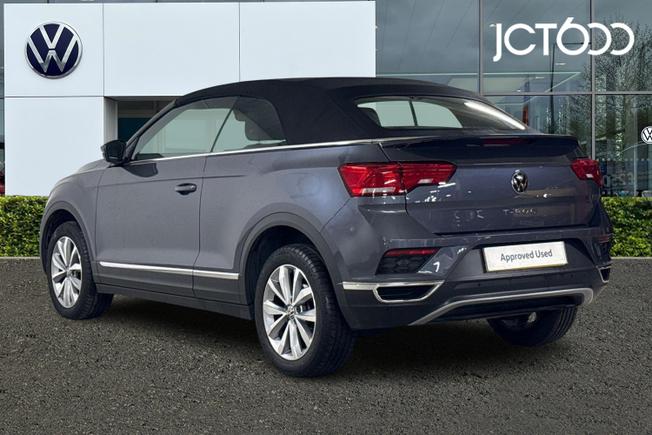 Volkswagen T-Roc Photo 3