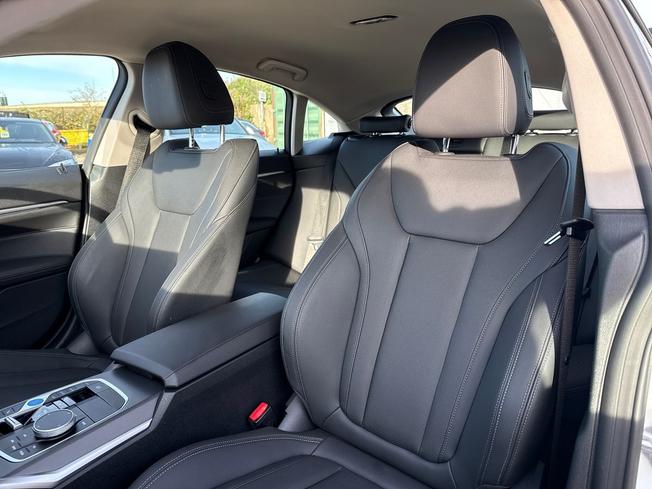 BMW I4 Photo 51