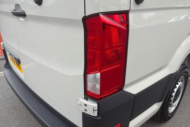 VOLKSWAGEN Crafter Photo 18