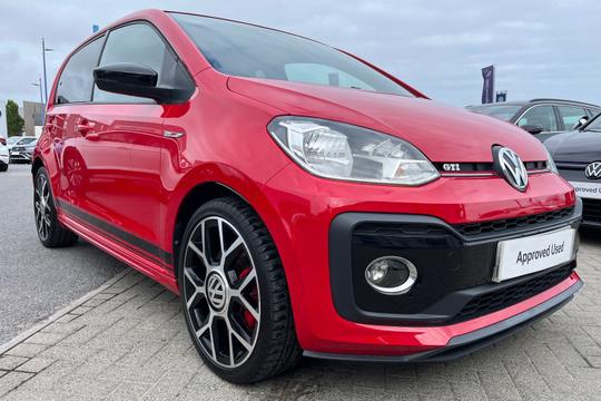 Volkswagen up! Photo autoimg-3e45f8a782f1090bb4ecb70f48bdc4d46481c37c.jpg