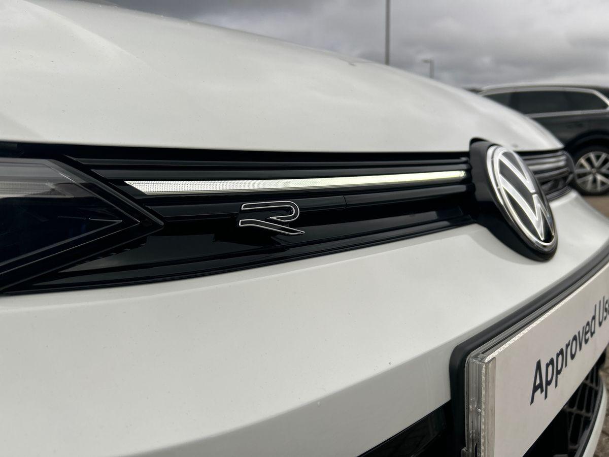 Volkswagen Golf Photo autoimg-3e4a9274c76f47259e374a35a28305ecc46941f4.jpg