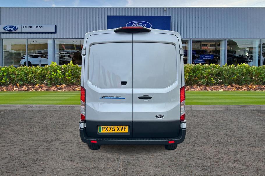 Used Ford E-TRANSIT 14