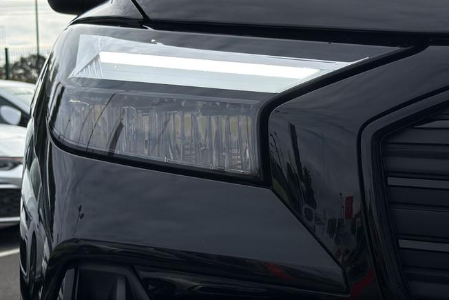 Audi Q4 e-tron Photo 39