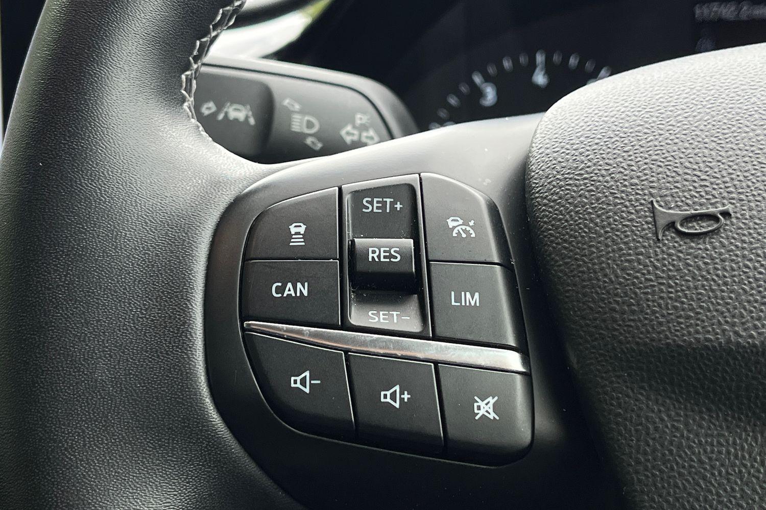 Ford Fiesta Photo 35