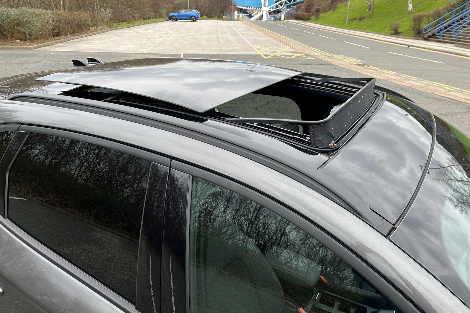 Ford KUGA Photo 32