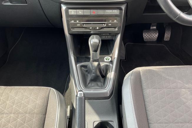VOLKSWAGEN T-Cross Photo 37
