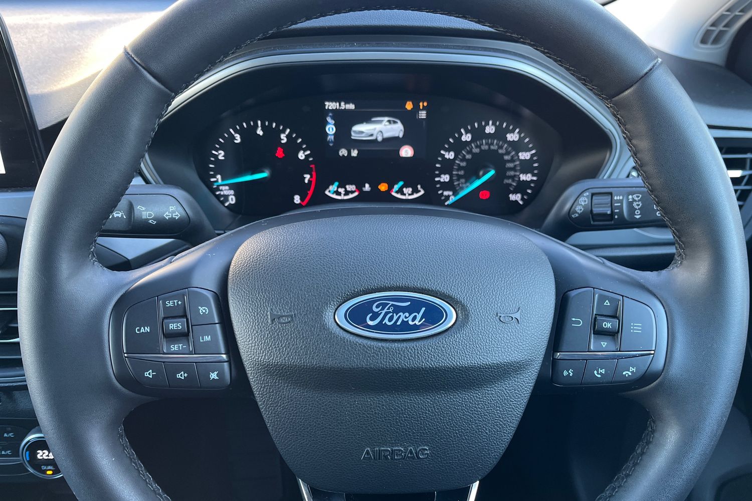 Ford Focus Photo 11