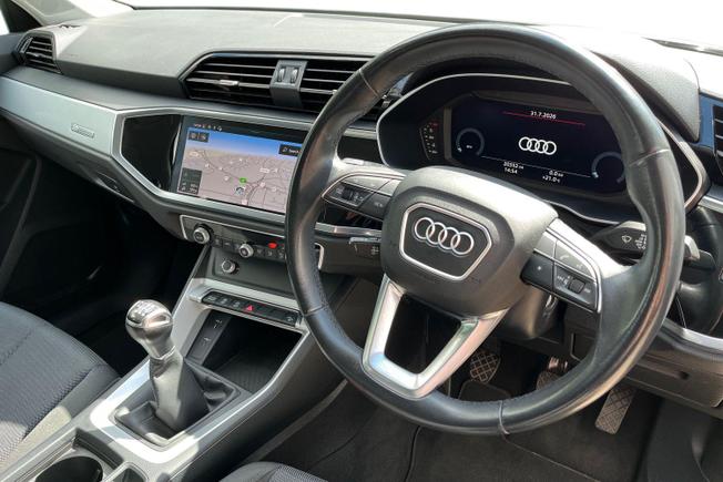Audi Q3 Photo 6