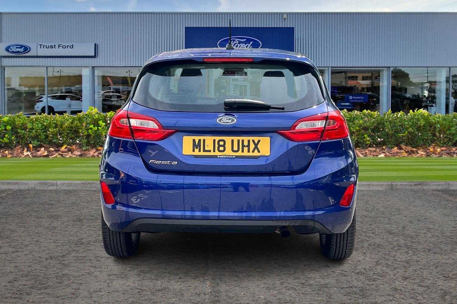 Ford Fiesta Photo 6