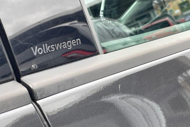VOLKSWAGEN ID.3 Photo 23
