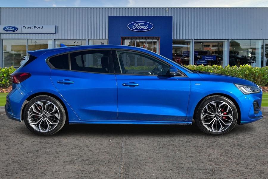 Ford Focus Photo autoimg-3e63353b248ee8058e56f655c12a45c75583da76.jpg